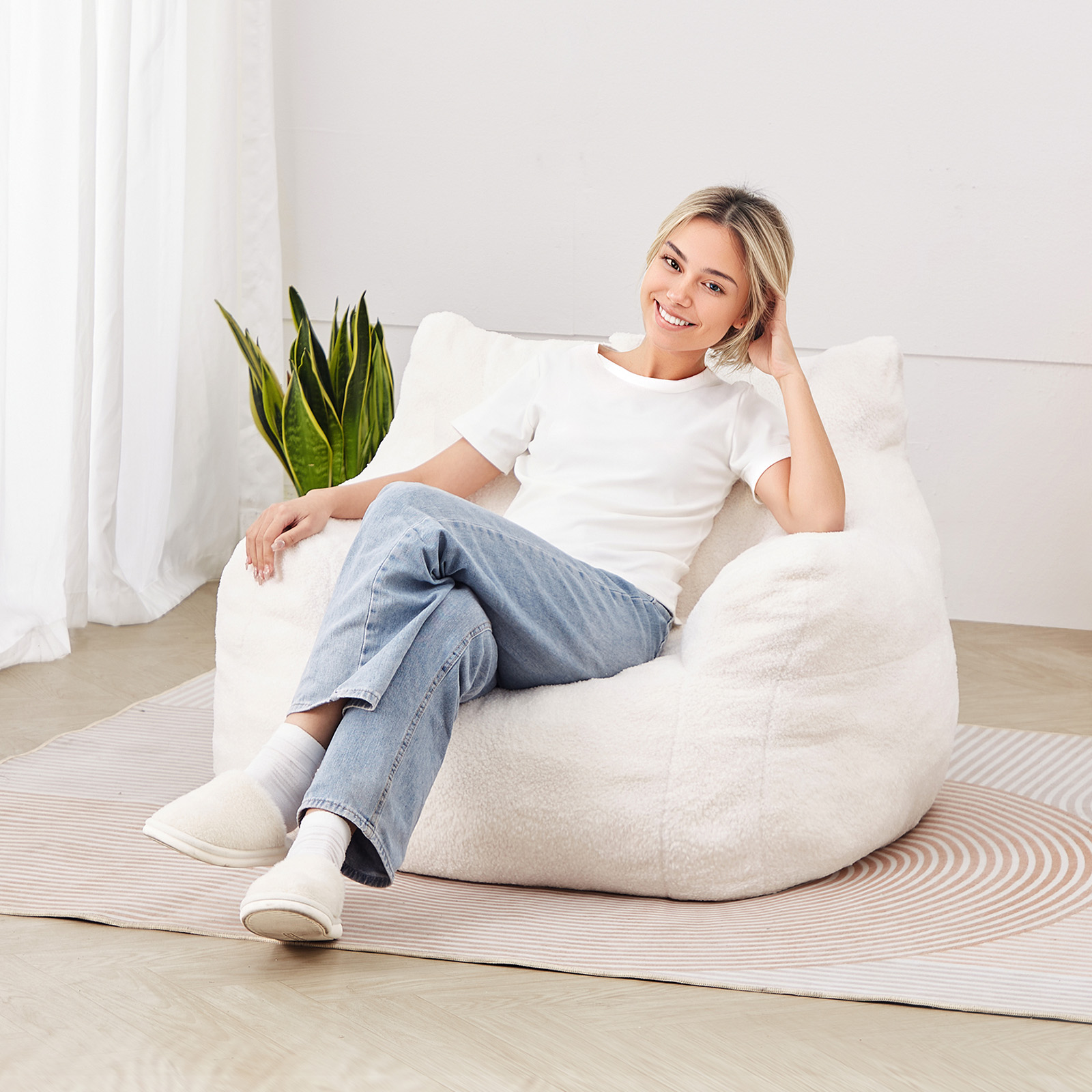 Bean Bag Chair with Armrests and Storage Pocket/Removable Cover & Dutch Velvet - Picture 10 of 62