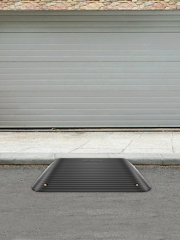 VEVOR Rubber Threshold Curb Ramp 1.5in-4 in Rise Wheelchair Scooters Access Ramp - Picture 97 of 109